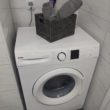 Pavle アパート ビイェリナ